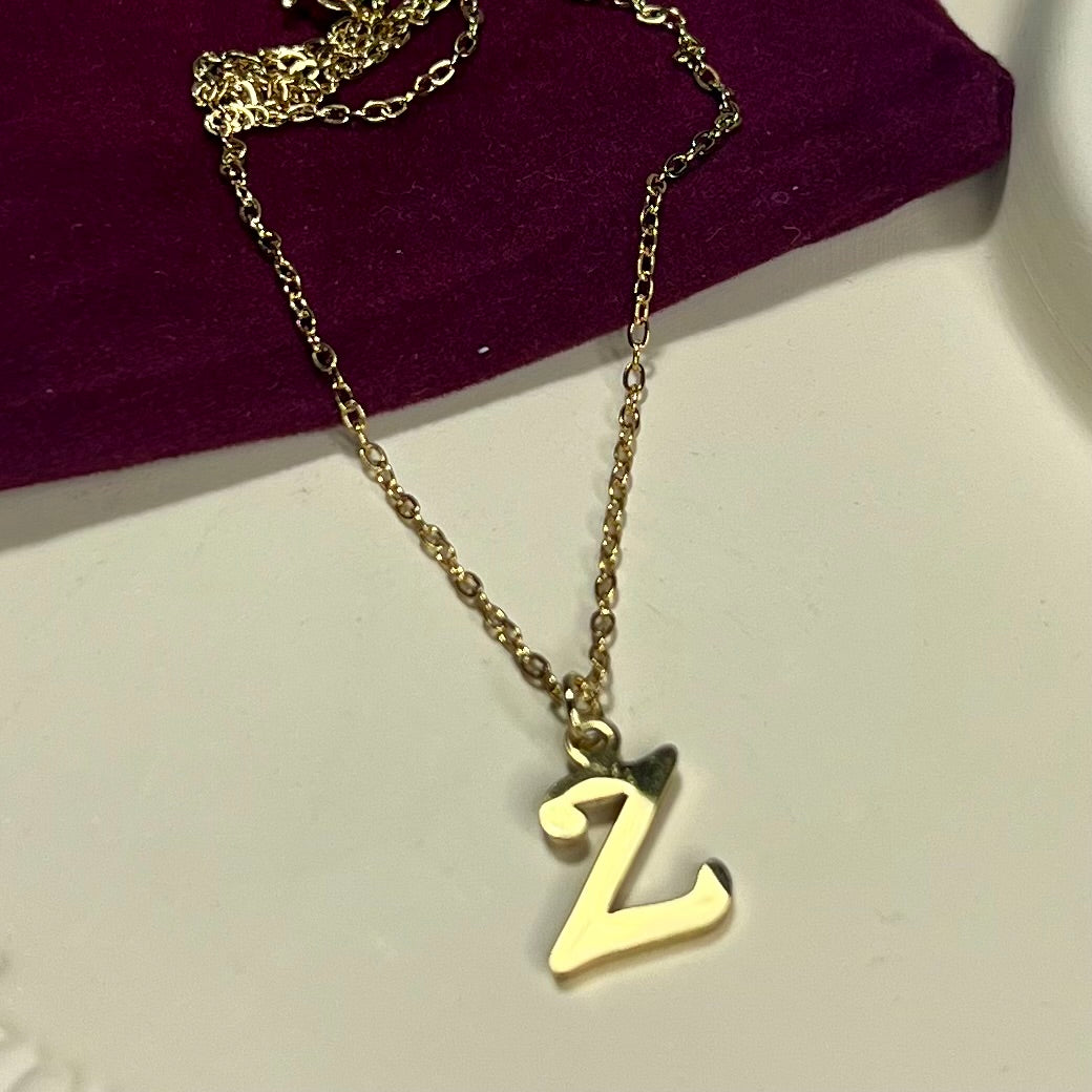 Collier Lettre Initiale en Acier Inoxydable – Doré ou Argenté | Cadeau Personnalisé à Petit Prix