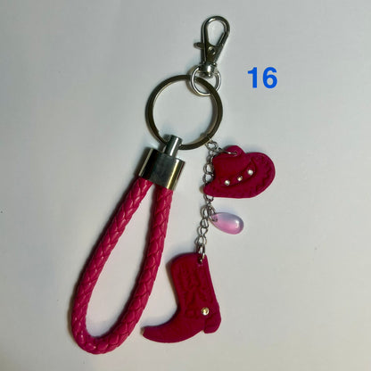 ✨ Bijou de Sac et Porte-Clés Fantaisie – Accessoire Tendance avec Breloques