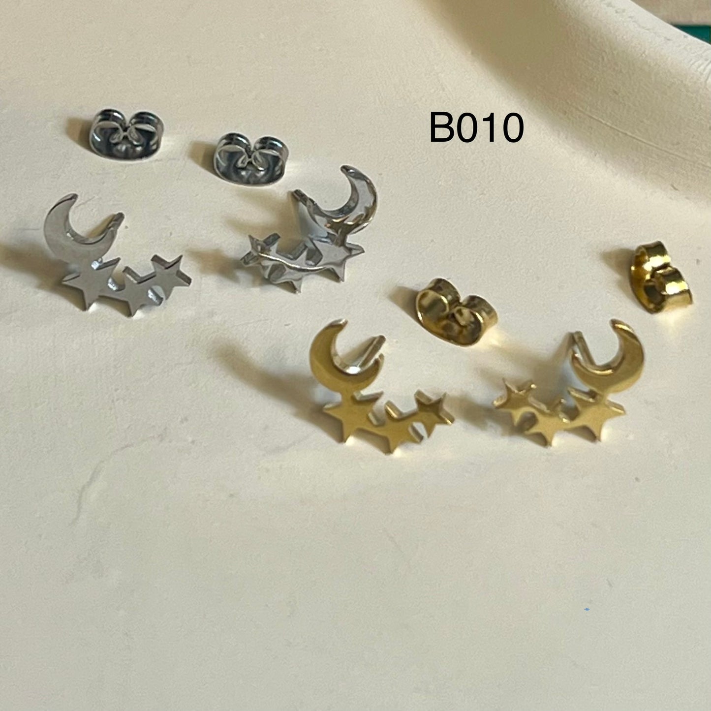 Boucles d’Oreilles en Acier Inoxydable B010 – Doré ou Argenté | Hypoallergéniques et Résistantes à l’Eau