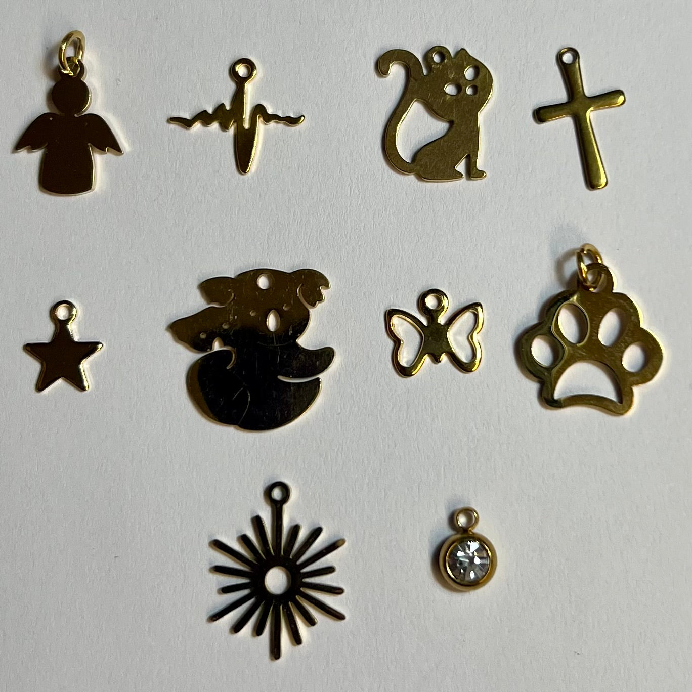 Collier Prénom Personnalisable en Acier Inoxydable – Lettres et Symboles Doré ou Argenté