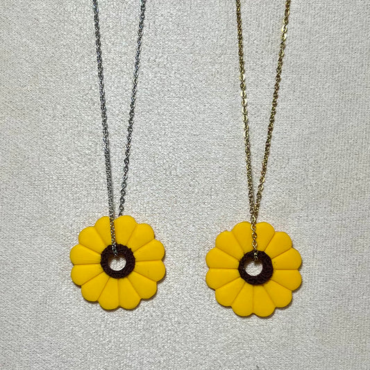 Collier Maxi GlowSun – Tournesol XXL en pâte polymère et chaîne acier inoxydable 50 cm