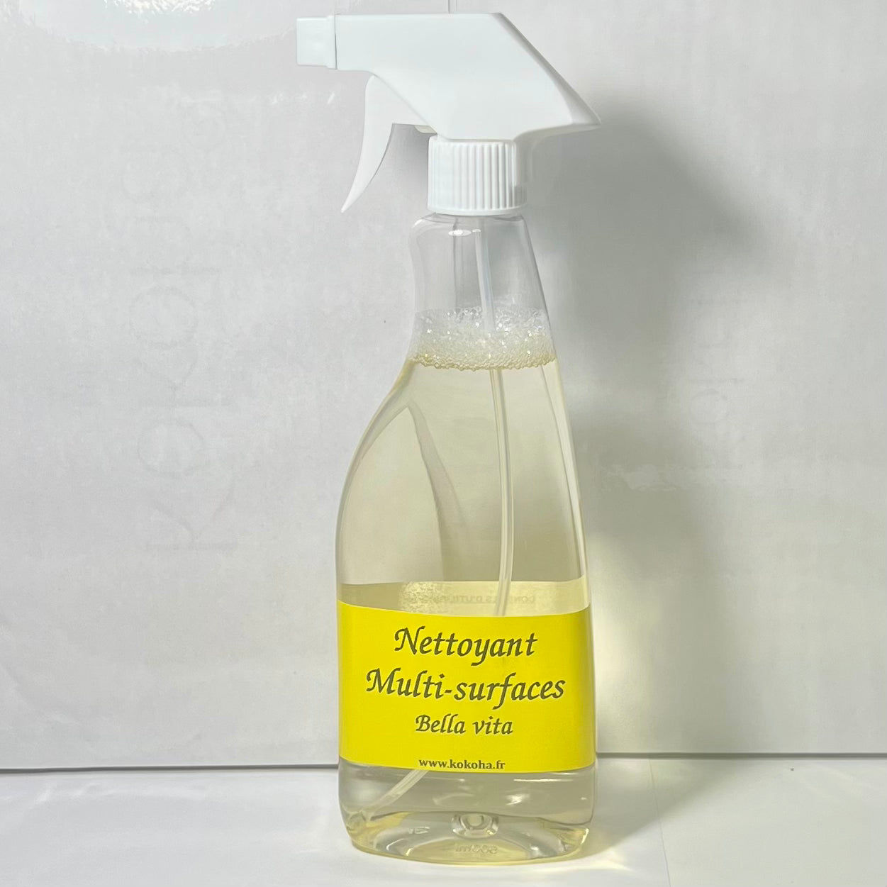 Nettoyant Multi-surfaces Écologique et Hypoallergénique – Pour un intérieur sain et une planète préservée