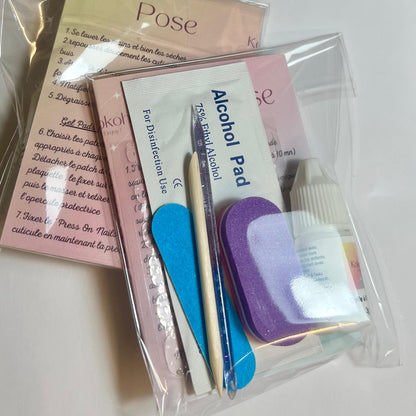 Kit Press On Nails Kokoha modèle 011 avec accessoires de pose et instructions